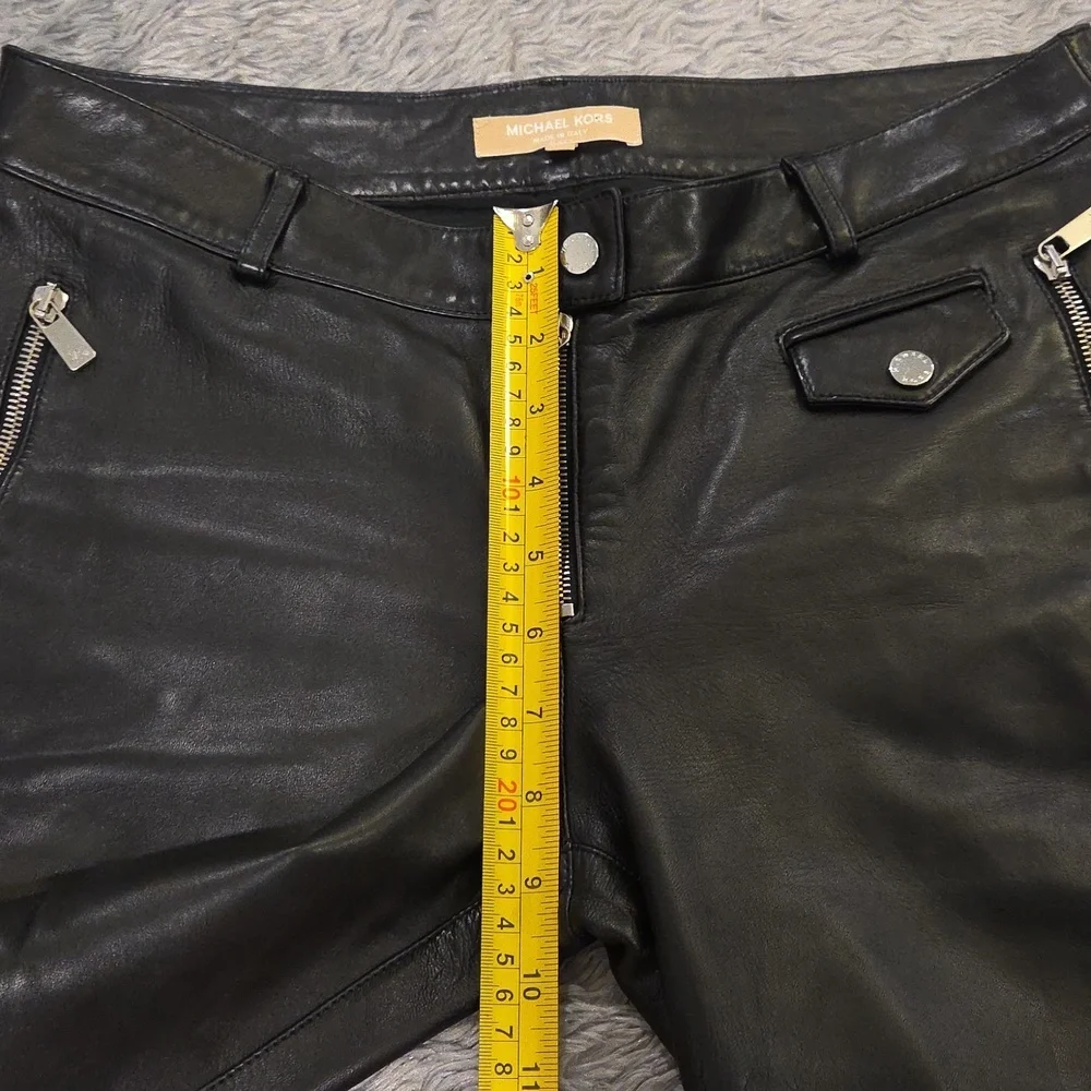 Buttery Soft Michael Kors Italy Cropped Leather Pants w/ Zipper Details Size 6!